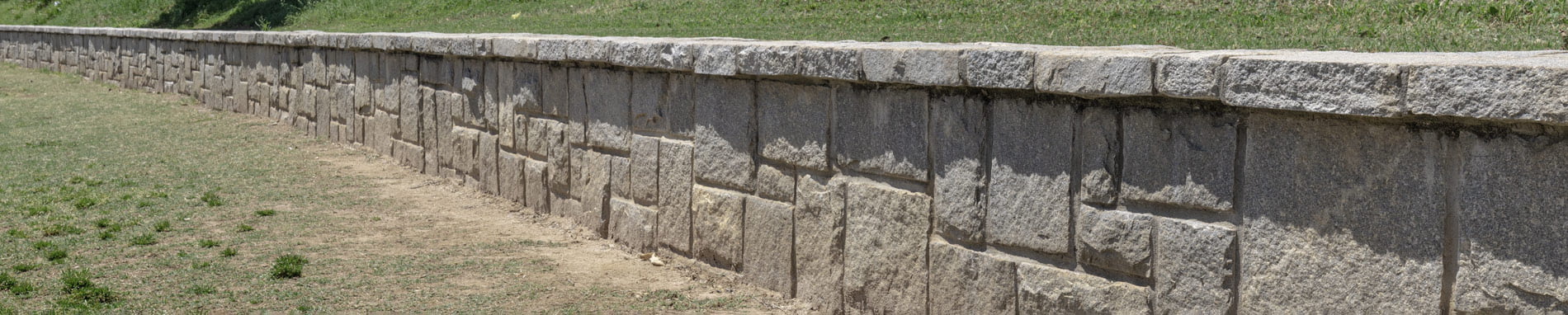 erosion control retaining walls -seaglescapes-llc-excavation
